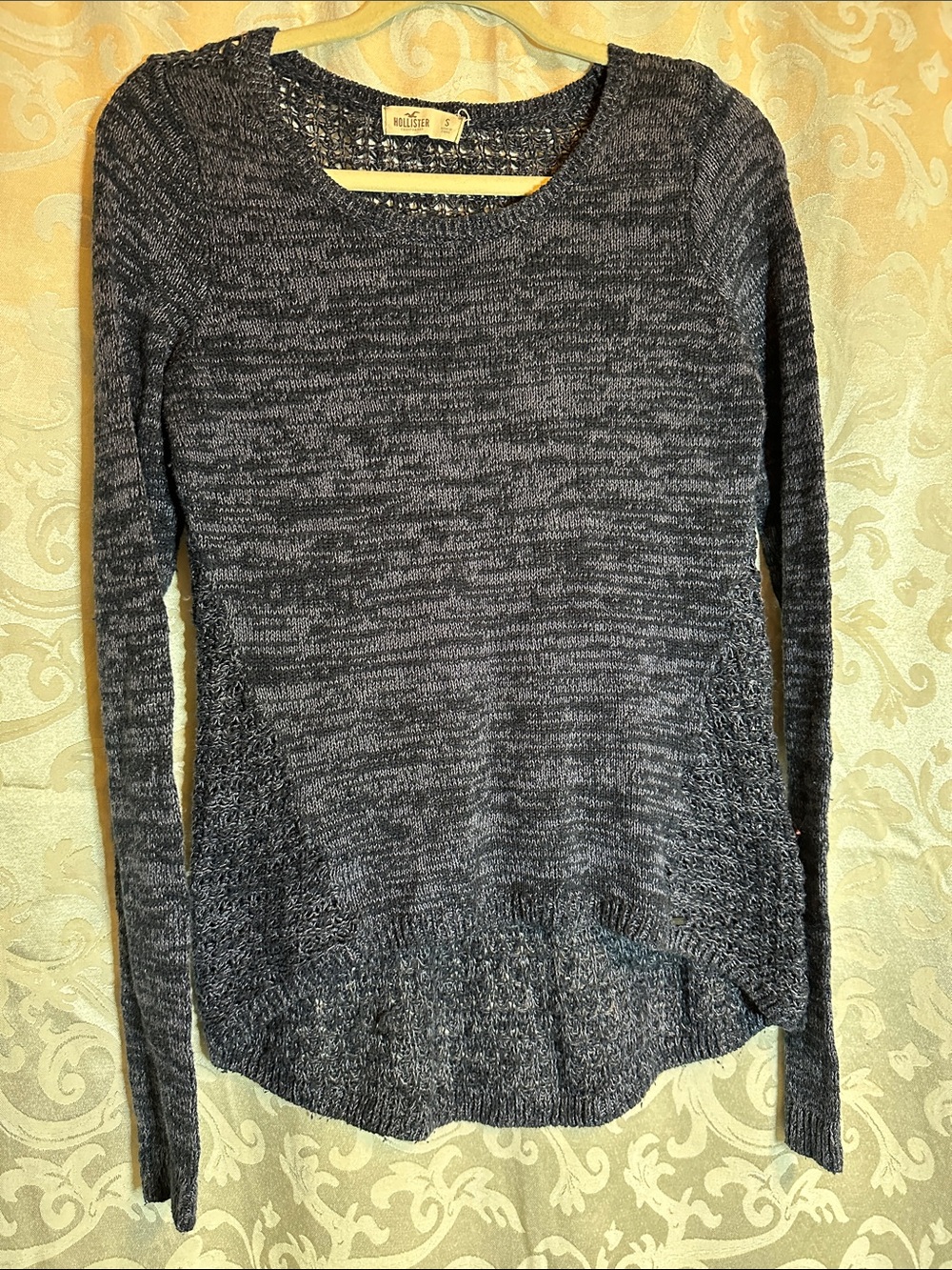 Hollister Marled Charcoal Scoop Neck Sweater